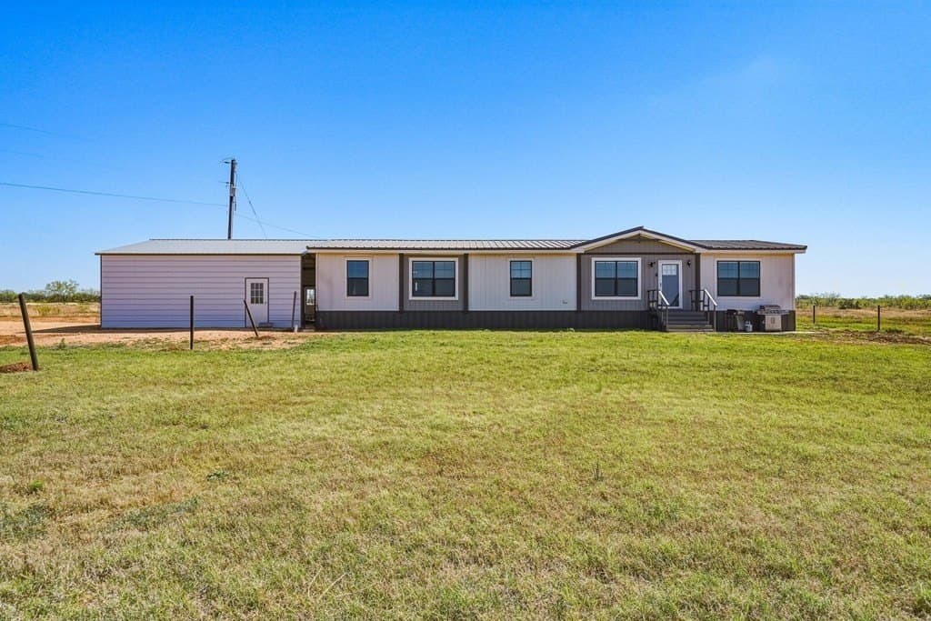 14.5 acres in Nolan County - photo 2