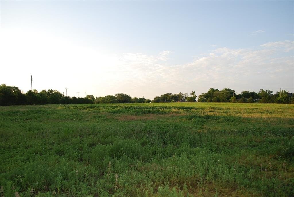 1.94 acres in Rockwall County gallery image 4