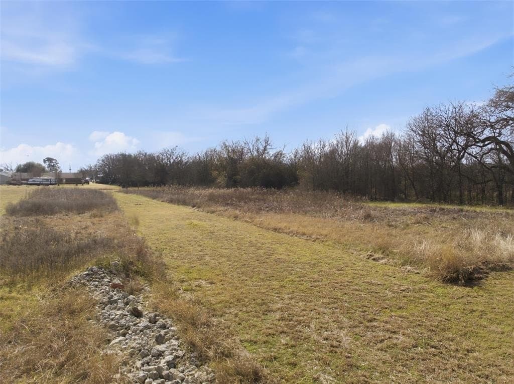 1.45 acres in Falls County gallery image 2