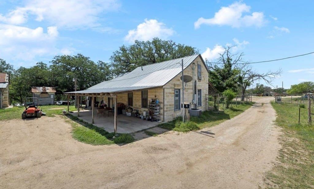 202 acres in Kendall County gallery image 4