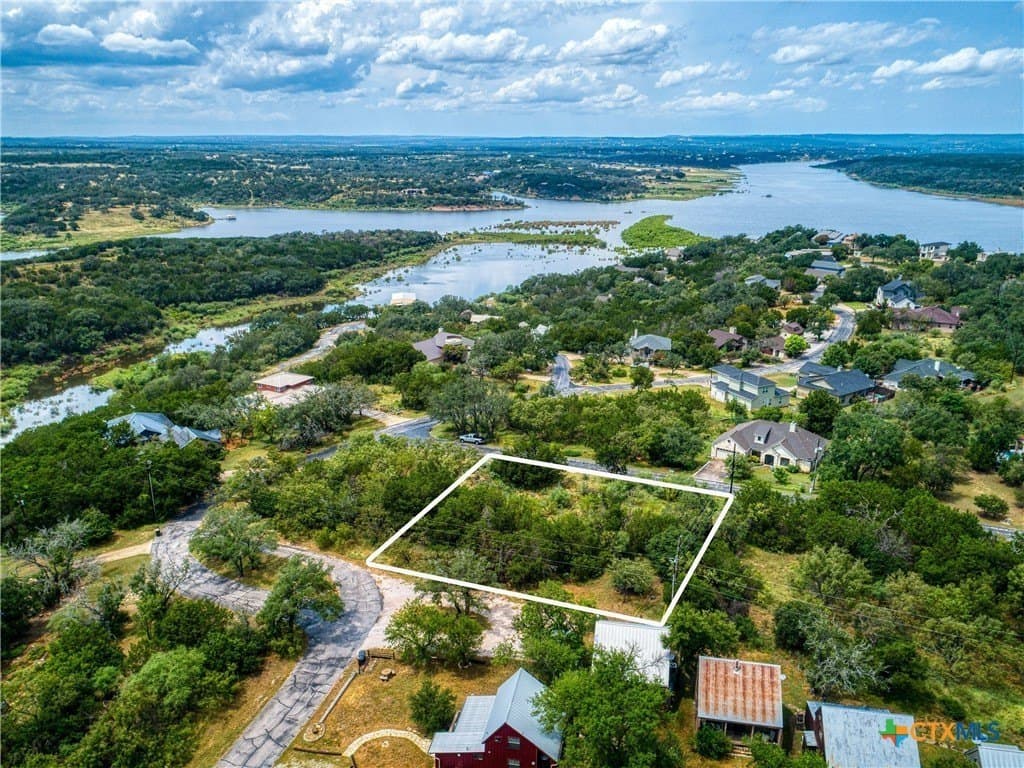 0.52 acres in Burnet County - photo 2