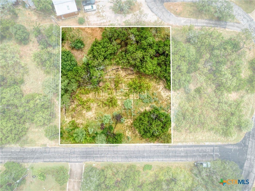 0.52 acres in Burnet County - photo 4