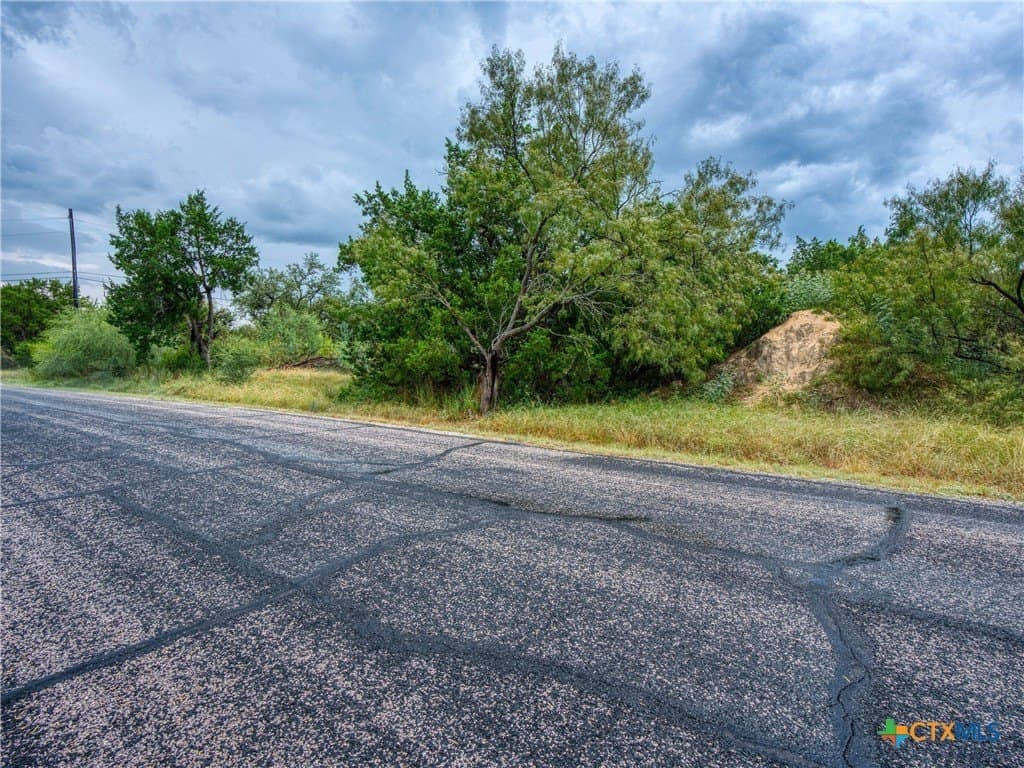 0.52 acres in Burnet County - photo 18