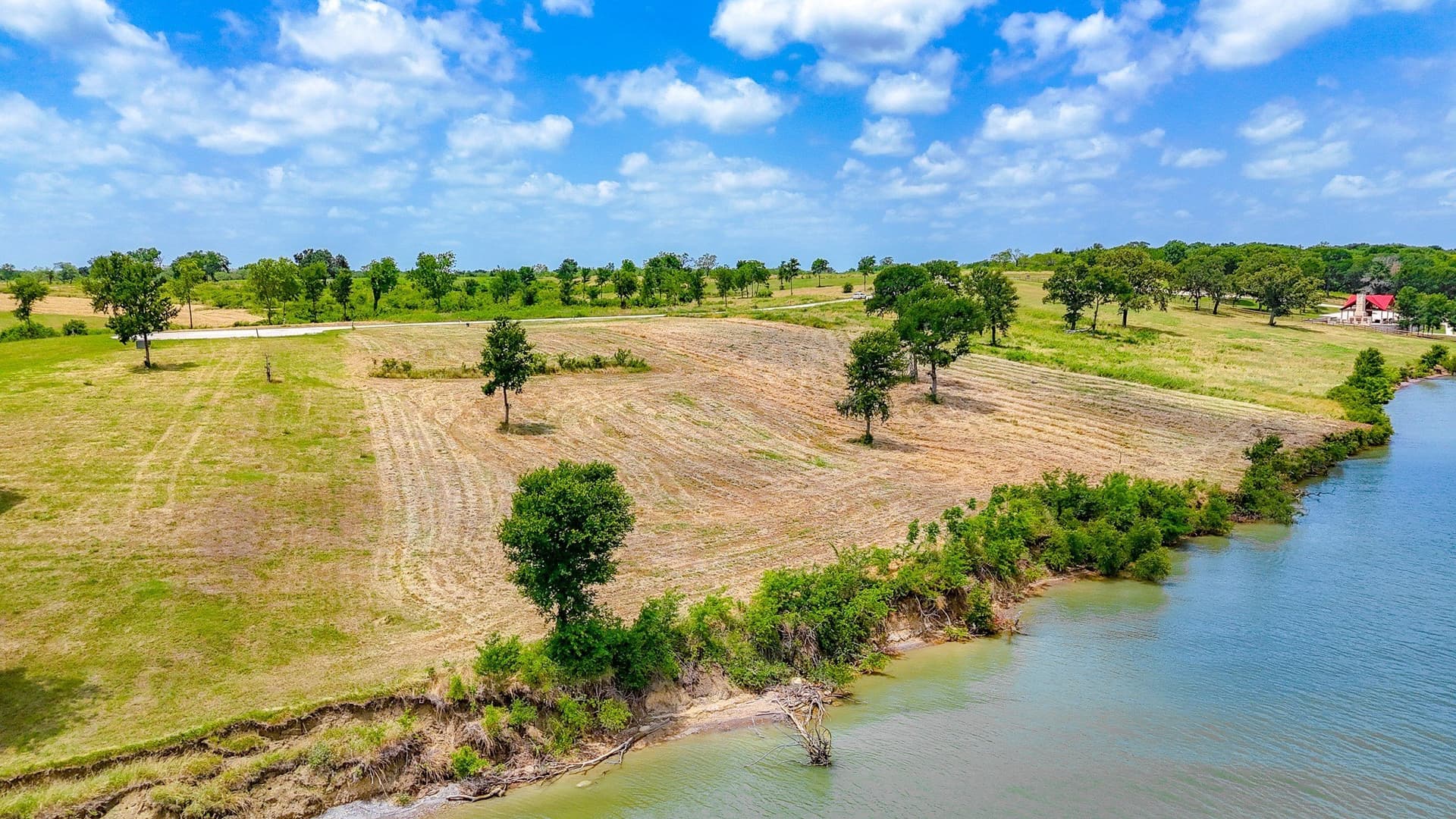 1.26 acres in Navarro County - photo 20