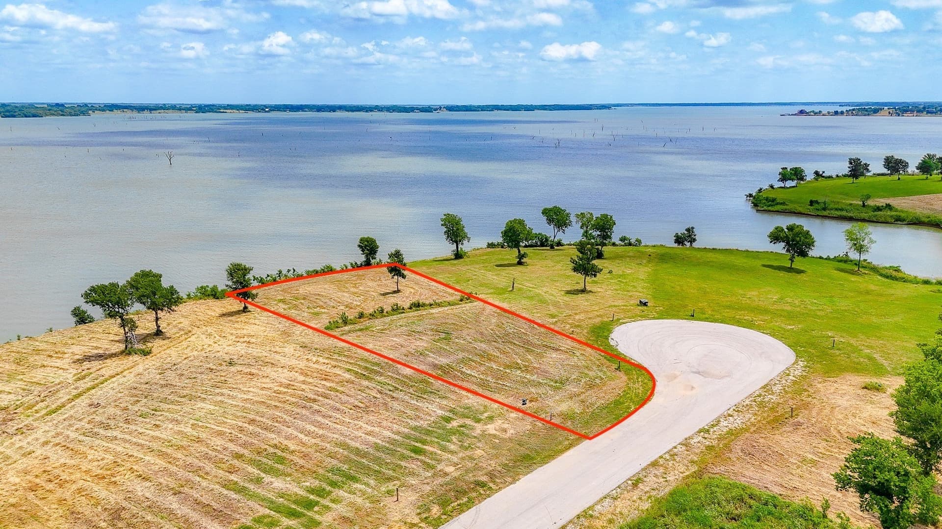 1.26 acres in Navarro County