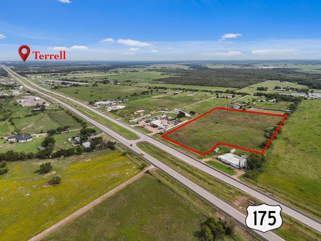 10 acres in Kaufman County - photo 2