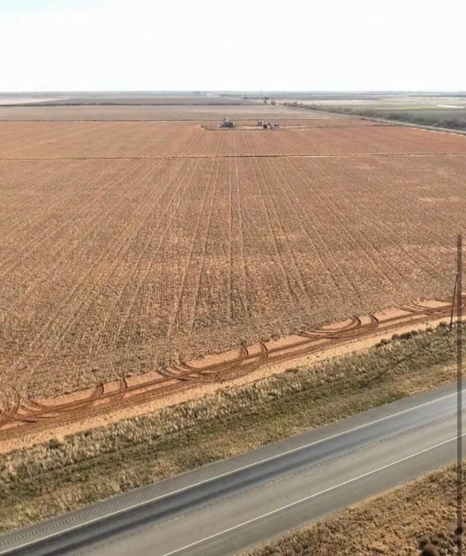 10 acres in Bailey County