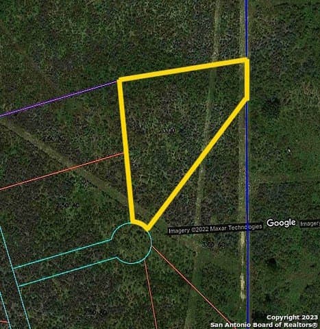 3 acres in Uvalde County gallery image 3