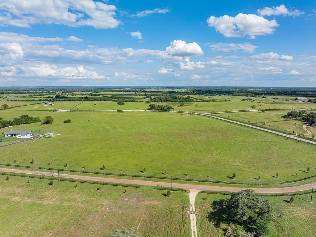 9.65 acres in Fayette County gallery image 4