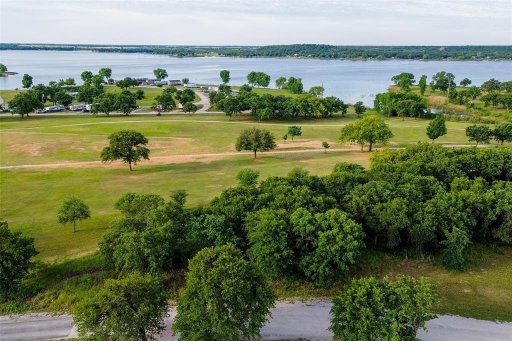 0.87 acres in Eastland County