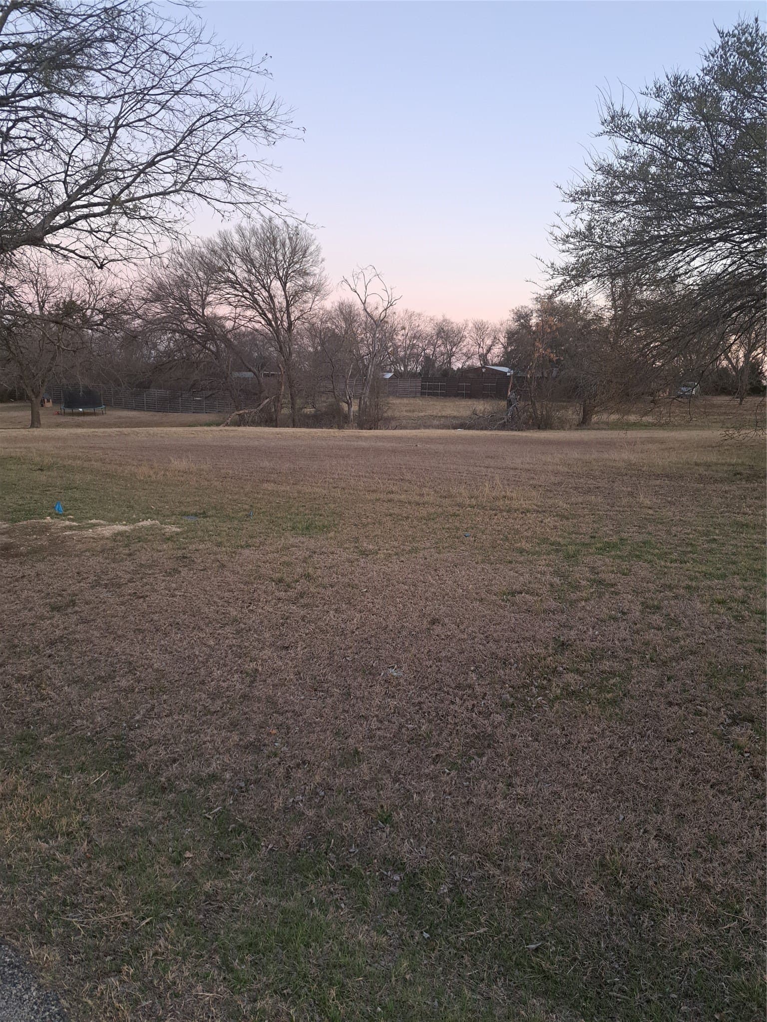 0.8 acres in Ellis County