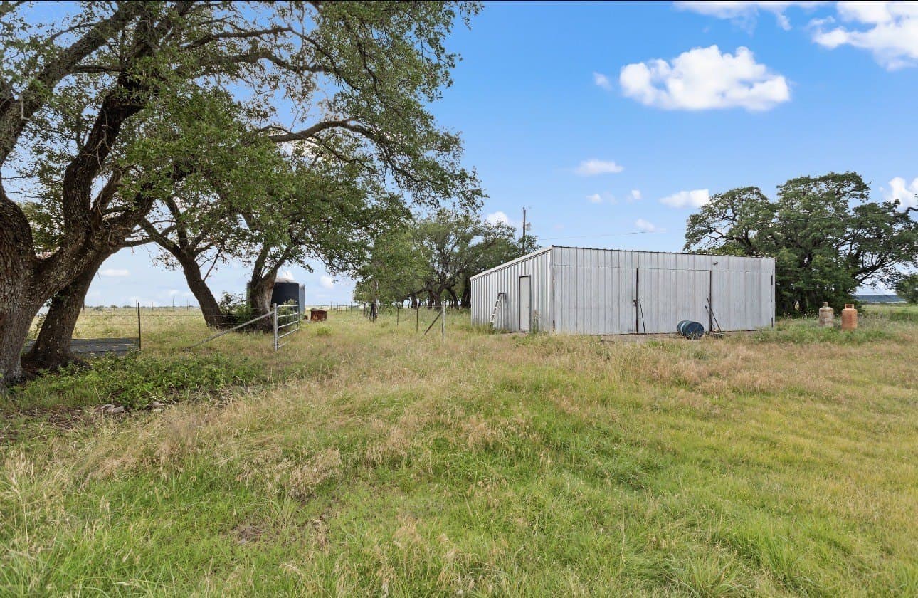 193.64 acres in Bosque County - photo 11