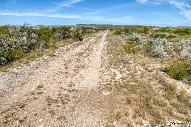 112.7 acres in Val Verde County gallery image 4