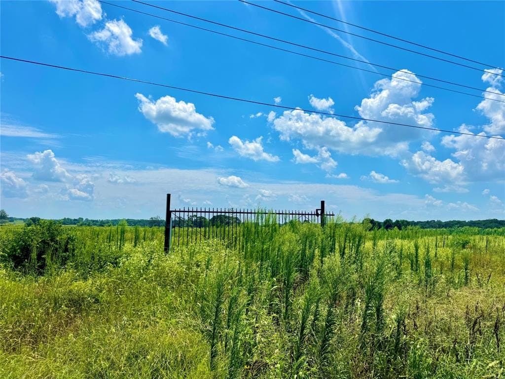 5.72 acres in Hopkins County gallery image 2