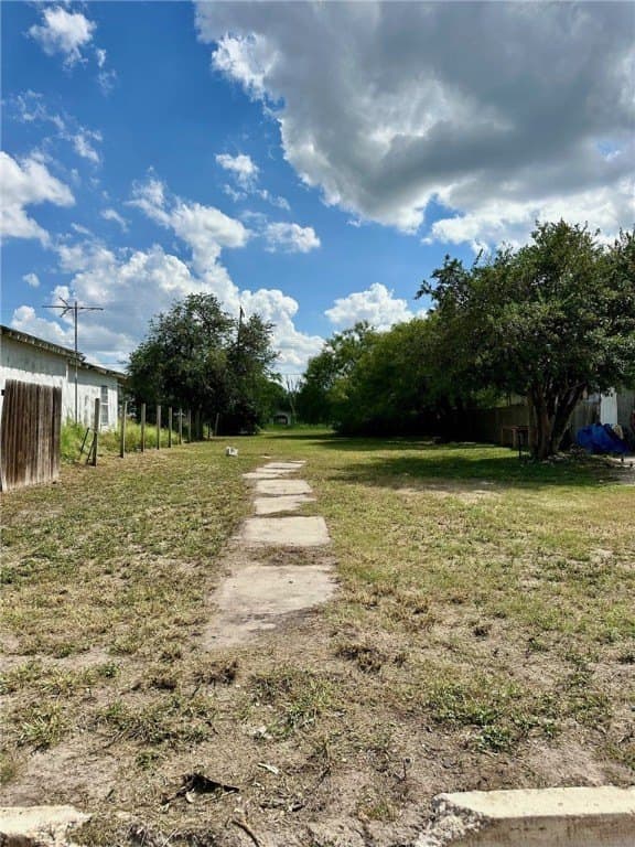 0.16 acres in Kleberg County gallery image 2