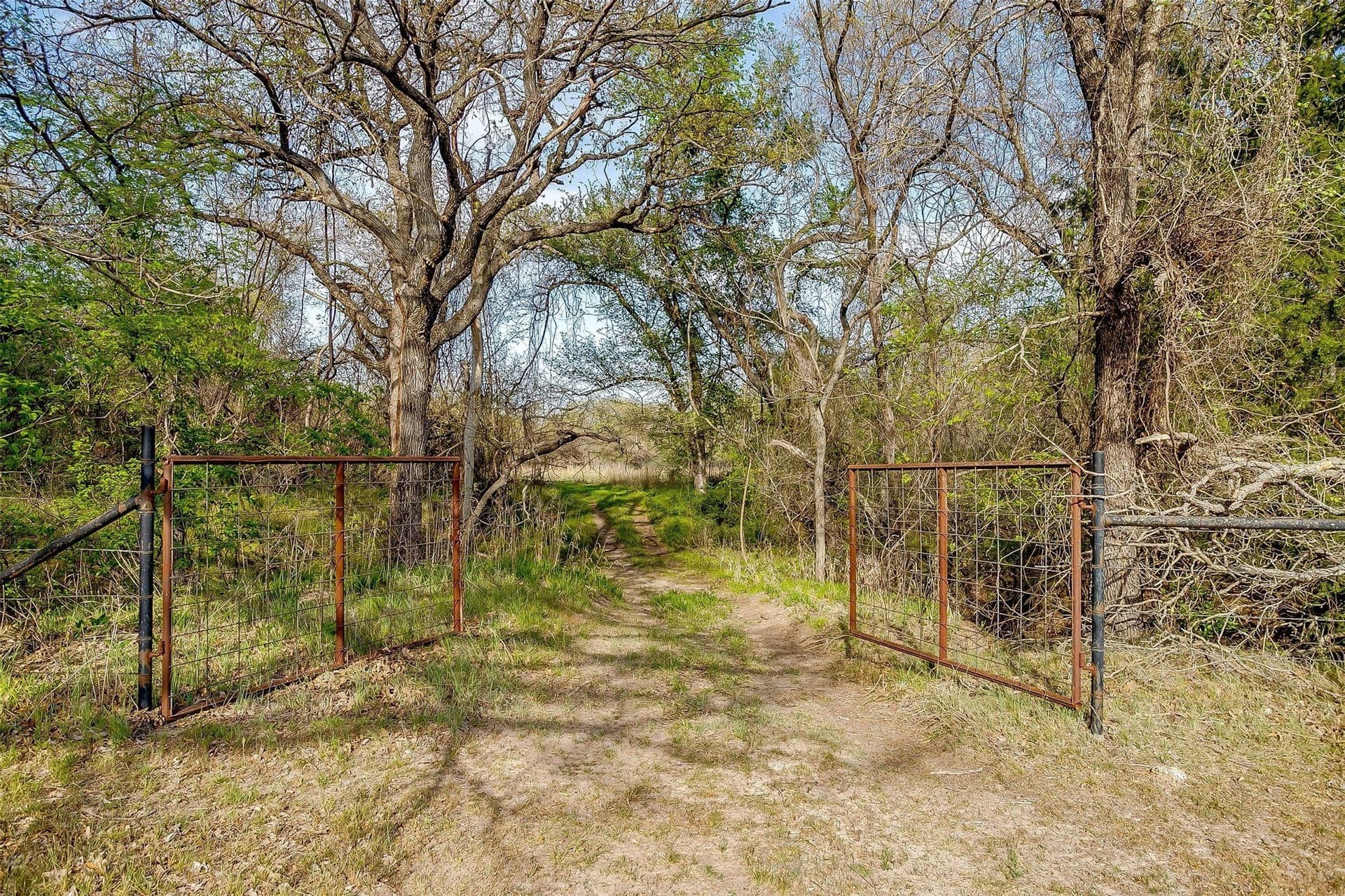 30.55 acres in Wise County - photo 26