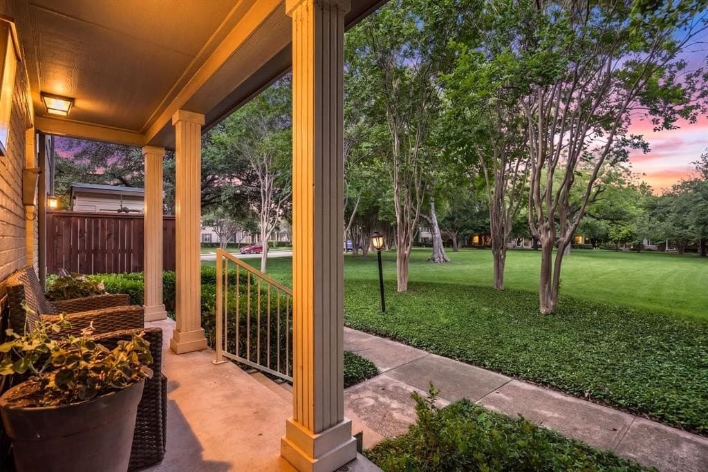 14.92 acres in Dallas County gallery image 2