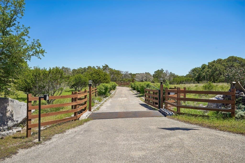 11.9 acres in Gillespie County - photo 6
