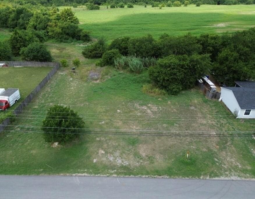 0.21 acres in Ellis County gallery image 2