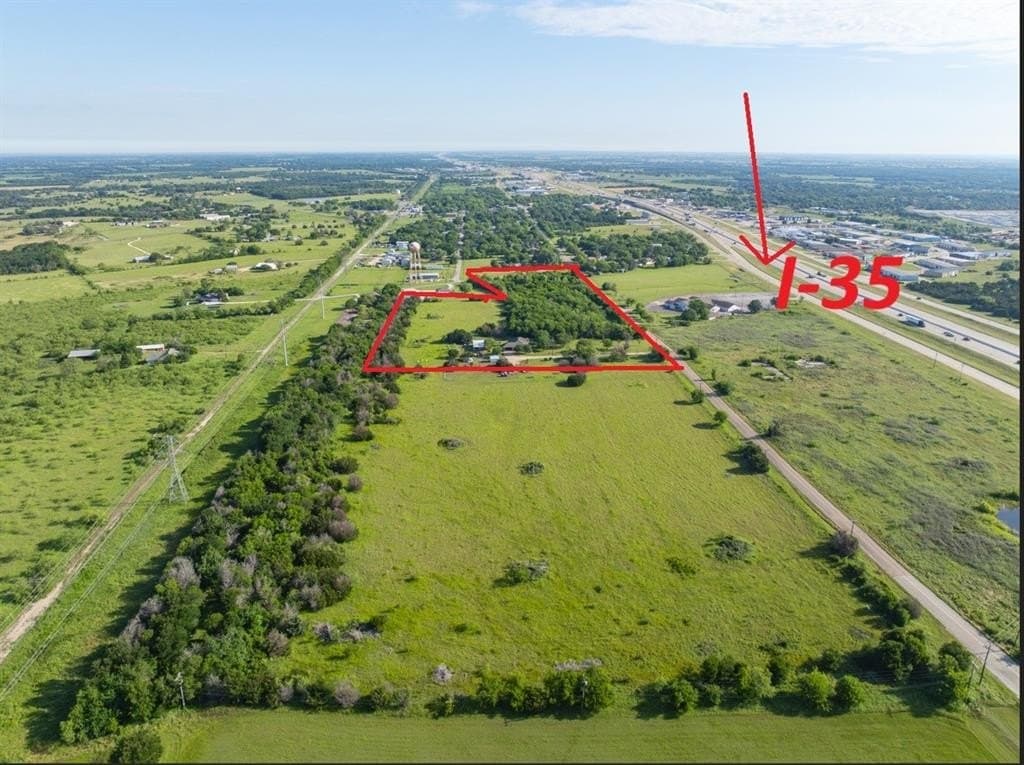 10 acres in McLennan County gallery image 3