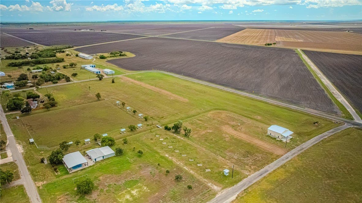 0.59 acres in Refugio County - photo 8
