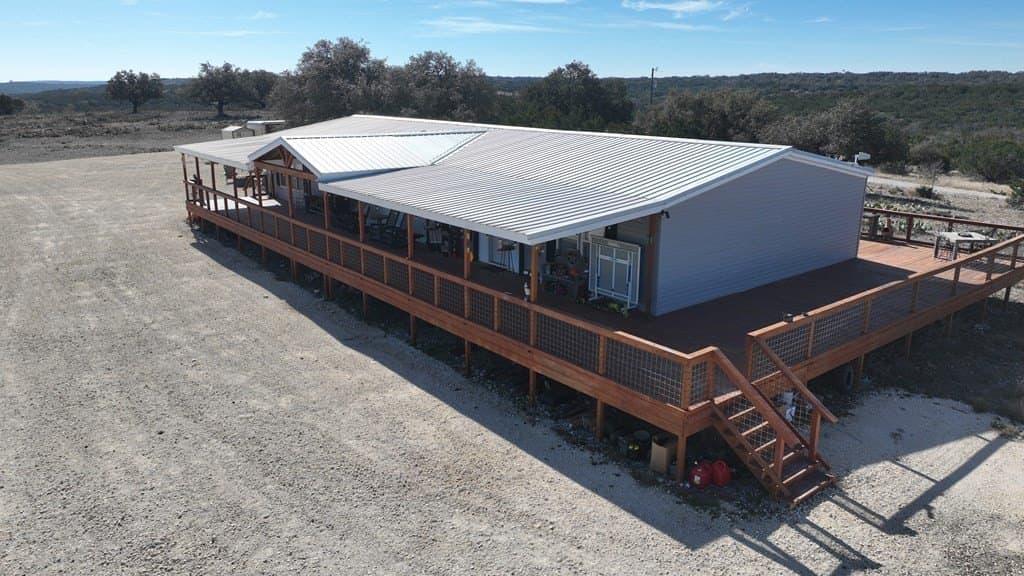 124.89 acres in Edwards County - photo 24