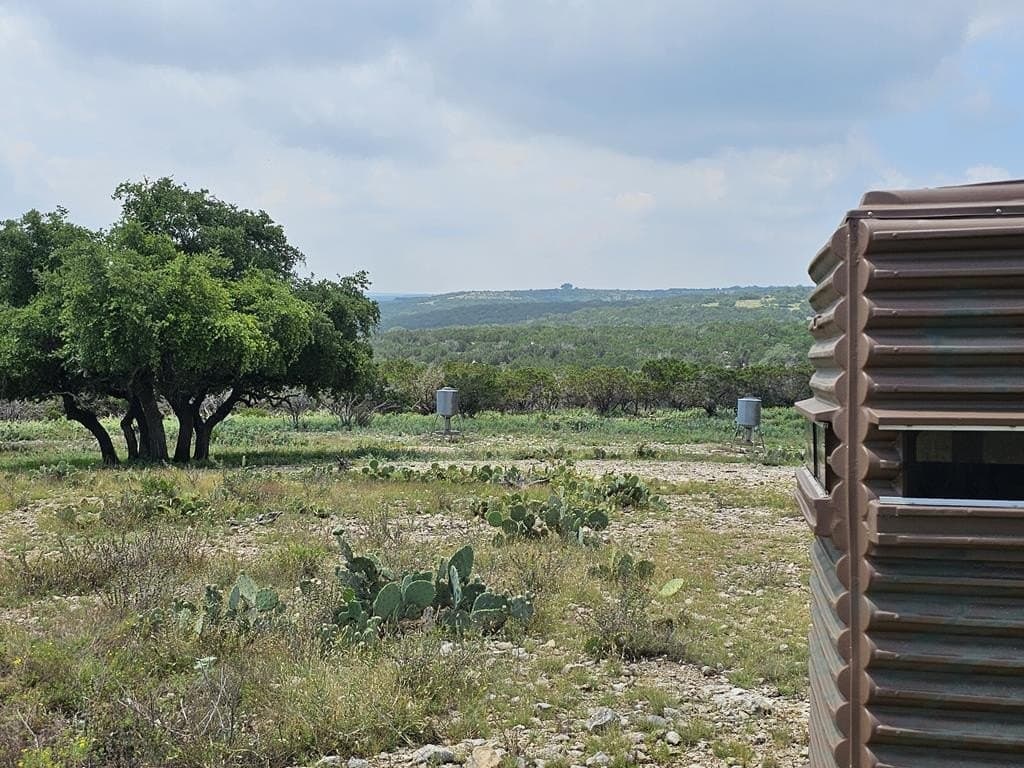 124.89 acres in Edwards County - photo 21