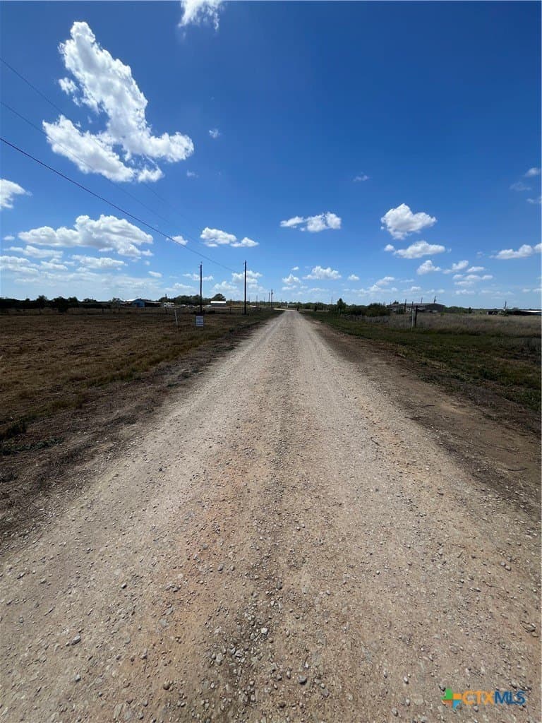 3 acres in Gonzales County - photo 3
