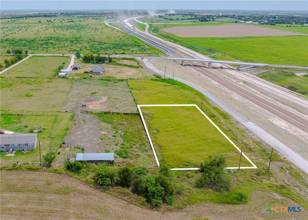 0.98 acres in Bell County - photo 6