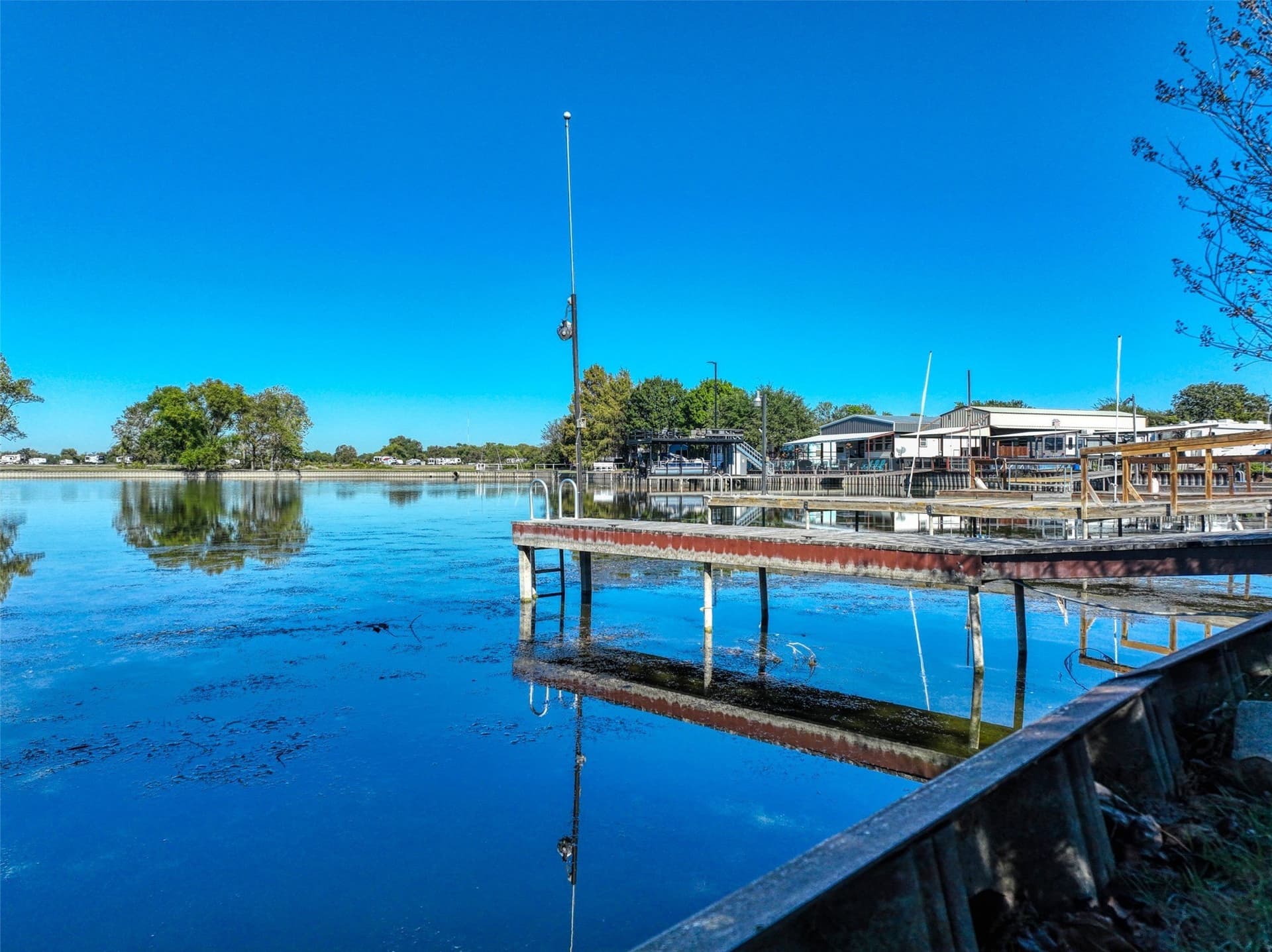 0.06 acres in Navarro County - photo 13