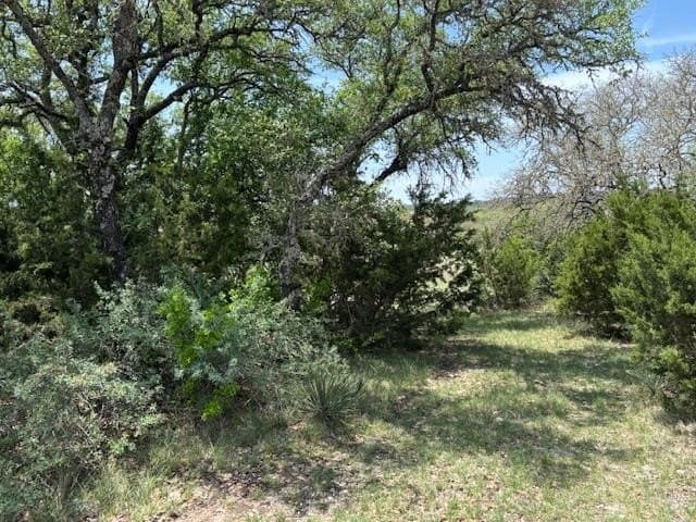 750 acres in Edwards County