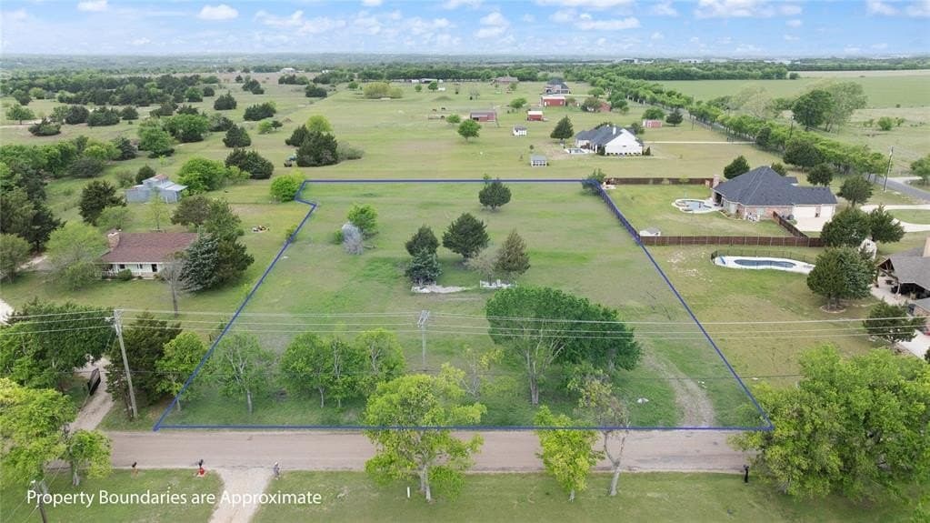 1.32 acres in Ellis County