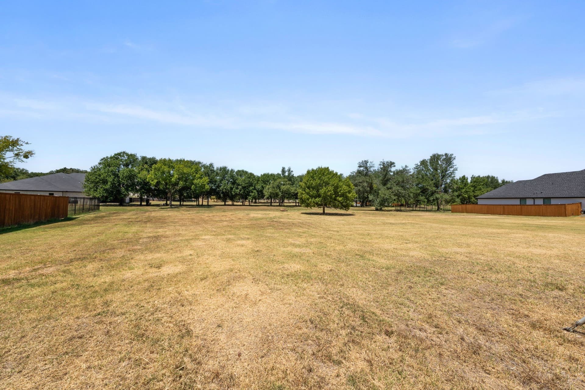 0.34 acres in Tarrant County - photo 9
