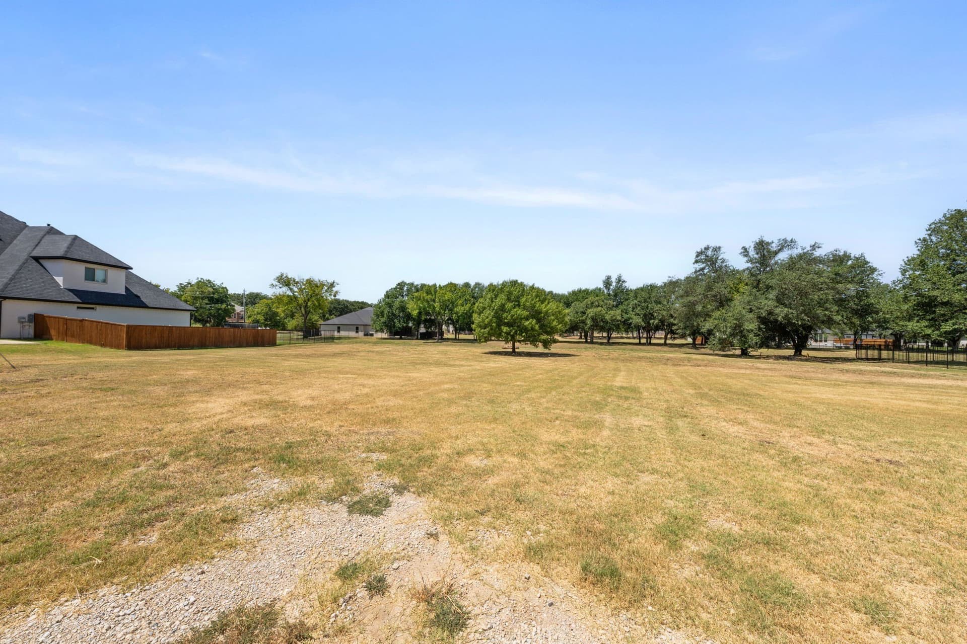 0.34 acres in Tarrant County - photo 2