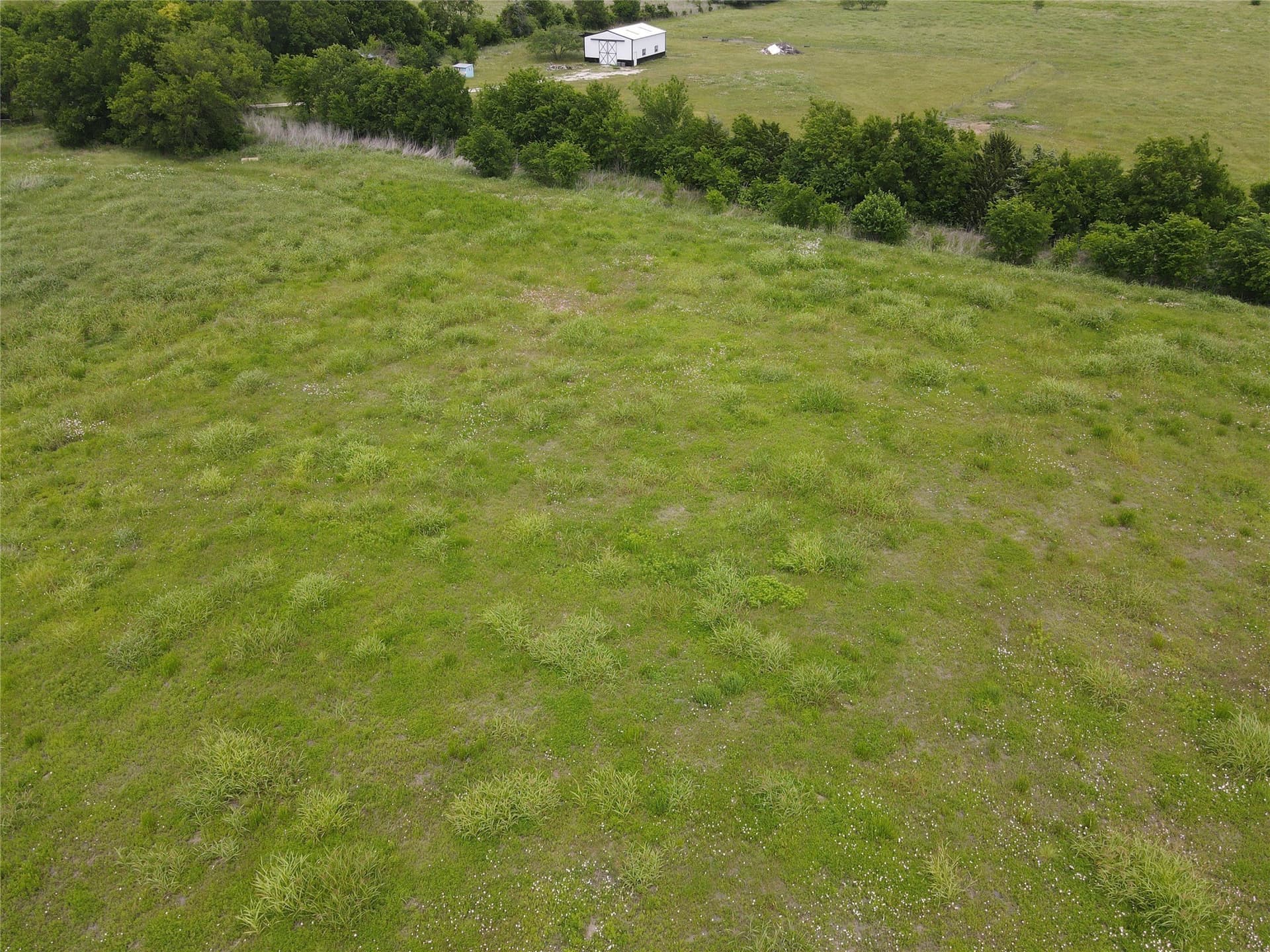 1.91 acres in Kaufman County gallery image 3