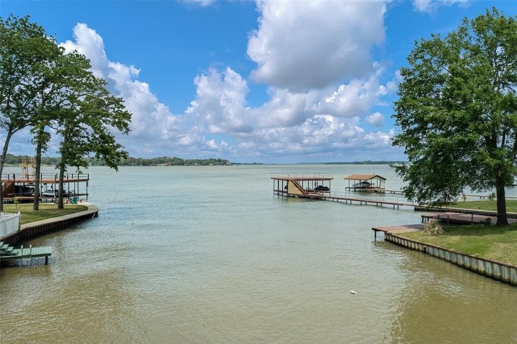 0.09 acres in Henderson County - photo 8