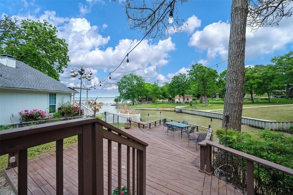 0.09 acres in Henderson County - photo 7