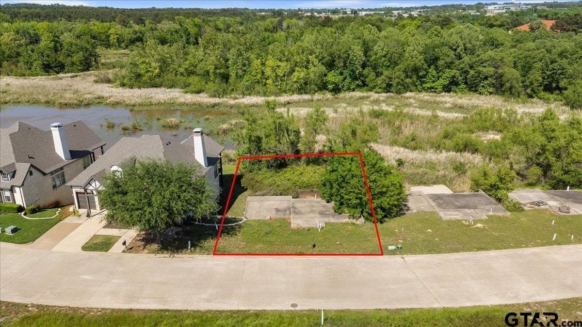 0.19 acres in Smith County - photo 14