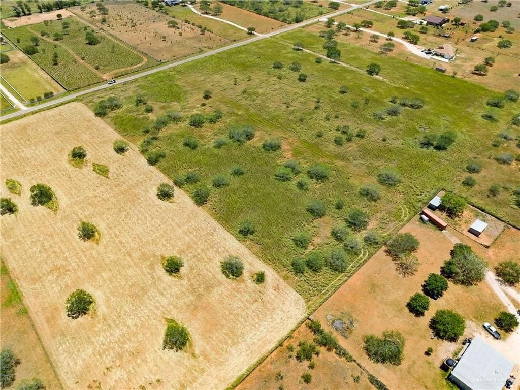 4.58 acres in Hidalgo County - photo 9