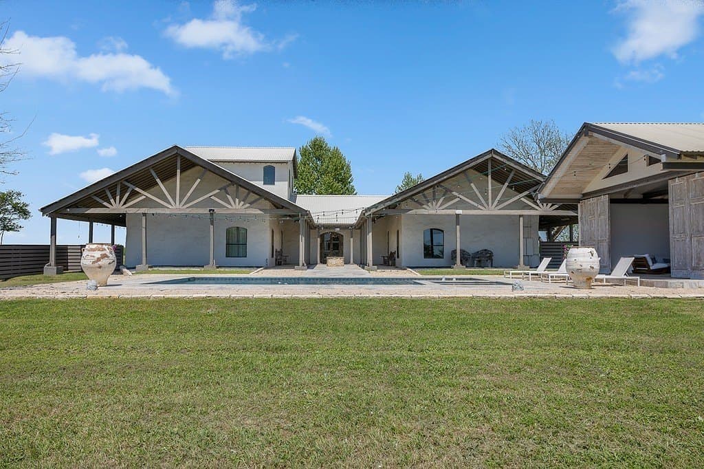 10 acres in Fayette County gallery image 3