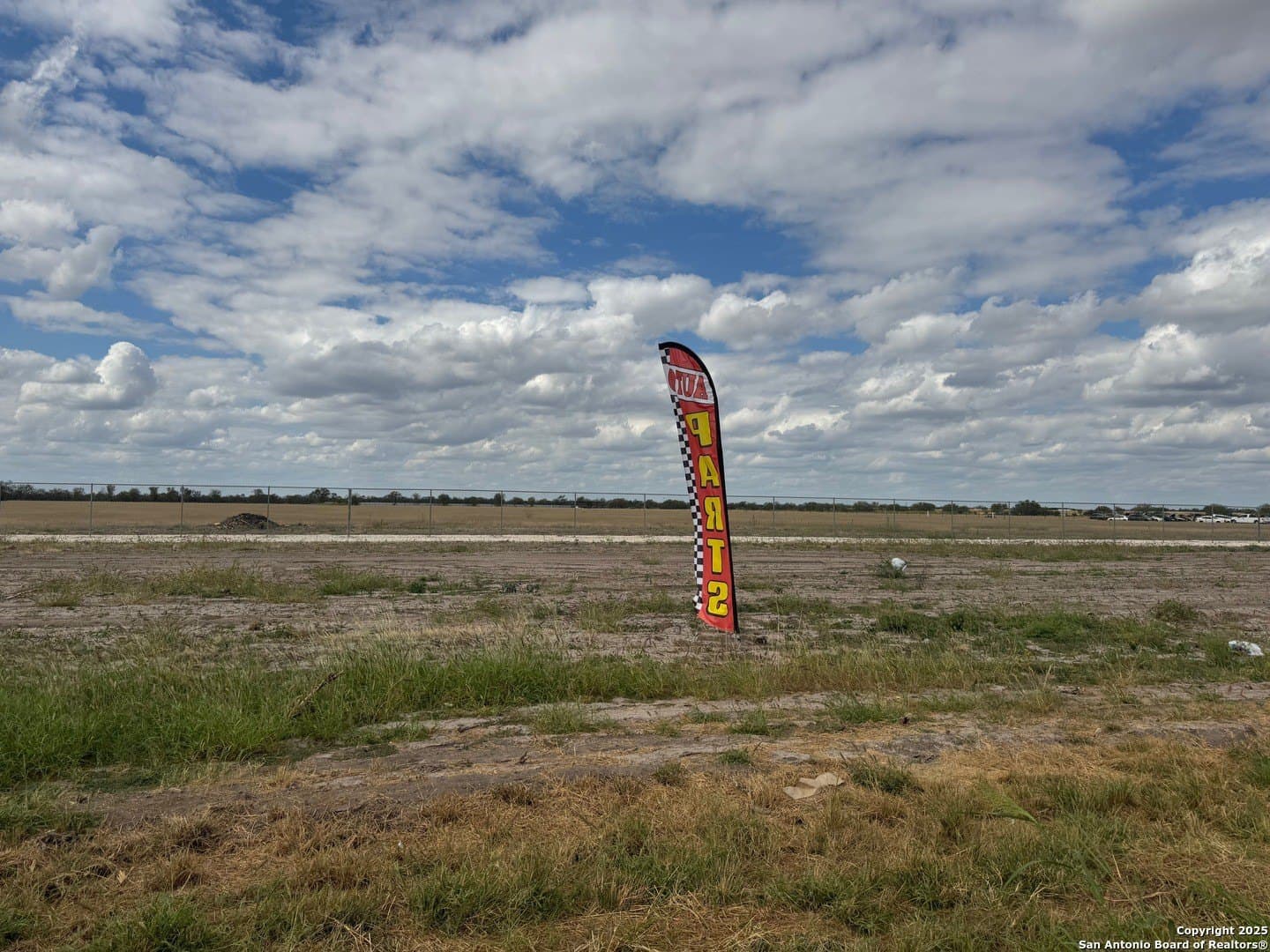 5 acres in Zavala County