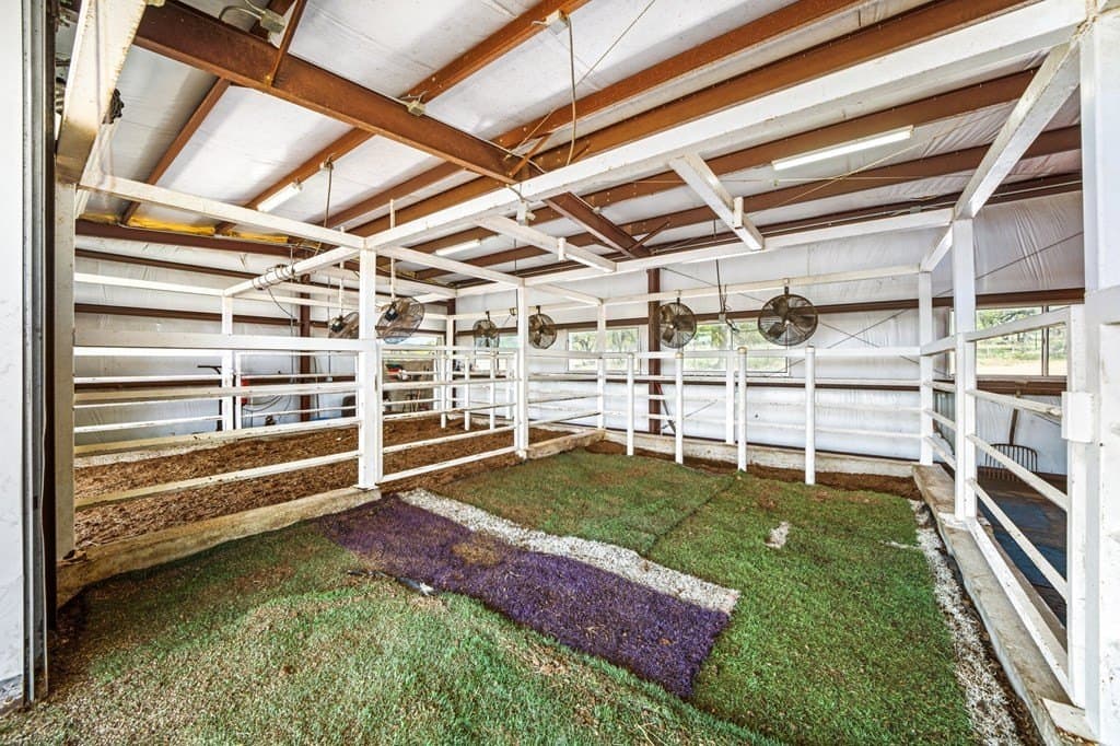 117.06 acres in Gillespie County - photo 14