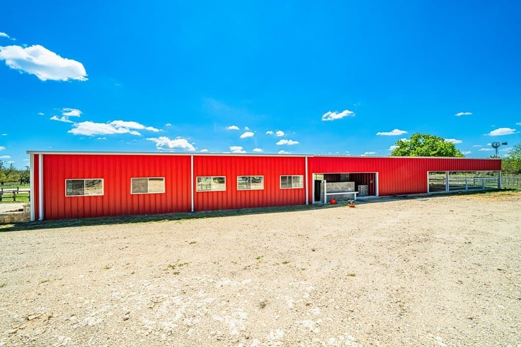 117.06 acres in Gillespie County - photo 12