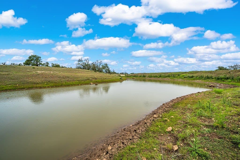 117.06 acres in Gillespie County - photo 23