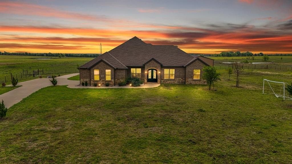 10.87 acres in Rockwall County