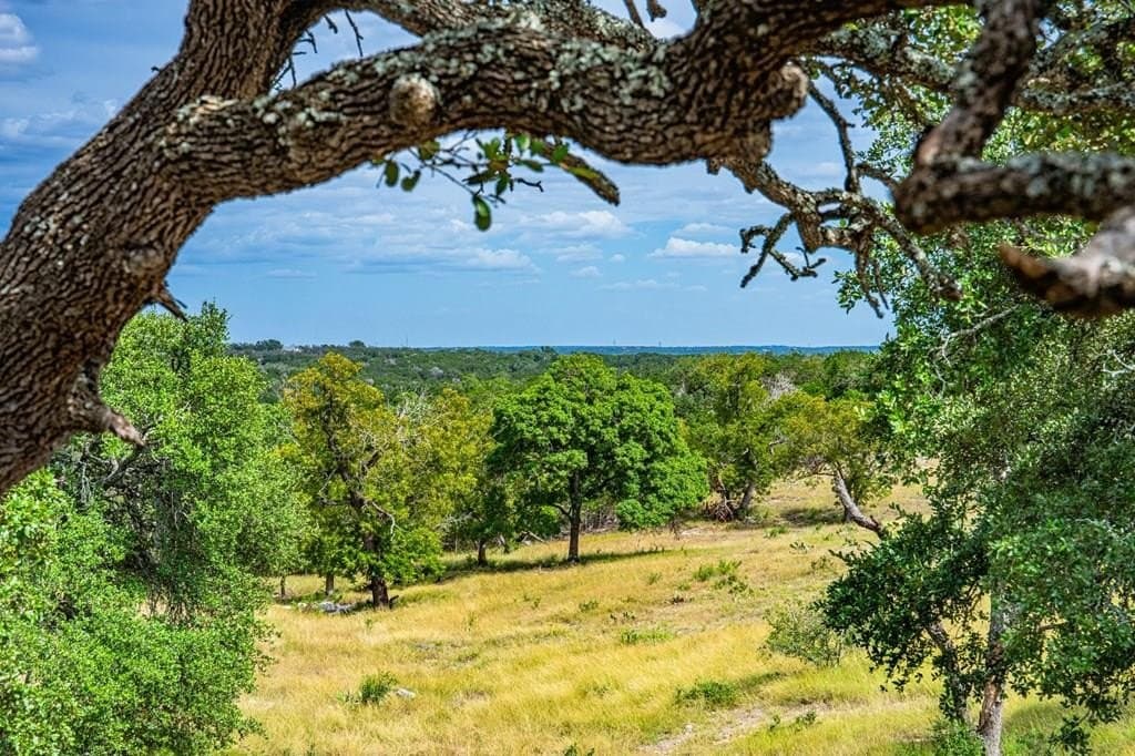 5 acres in Gillespie County