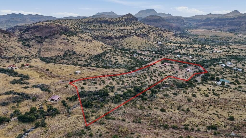 16.84 acres in Brewster County - photo 48