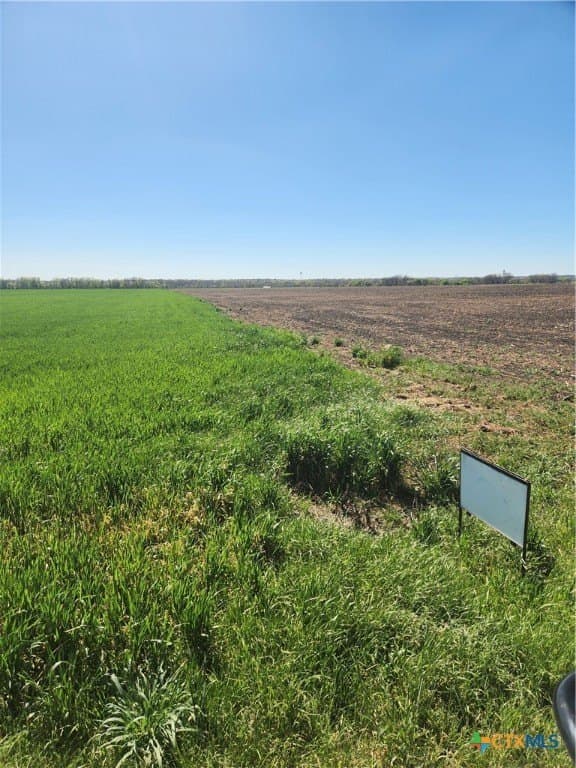 30 acres in Ellis County