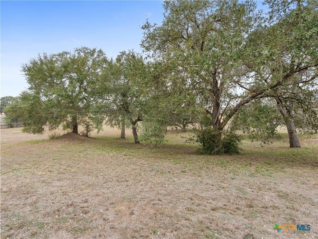 1.26 acres in DeWitt County - photo 14