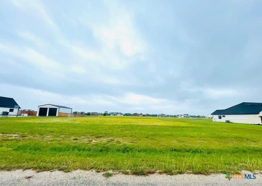1.14 acres in Victoria County gallery image 3